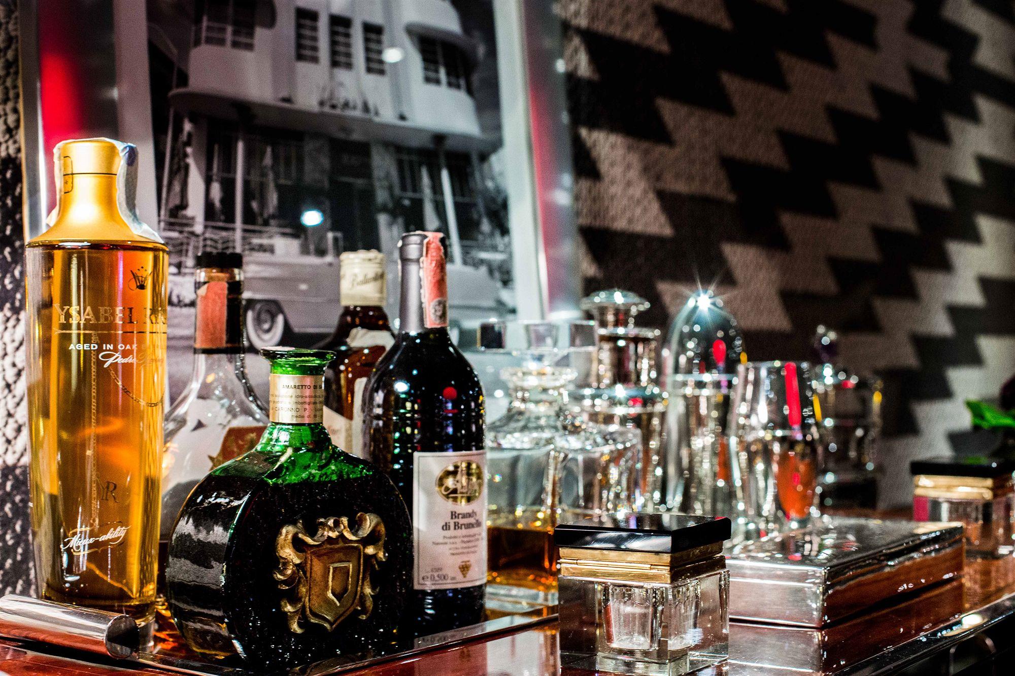 Hotel Aethos Milano Esterno foto