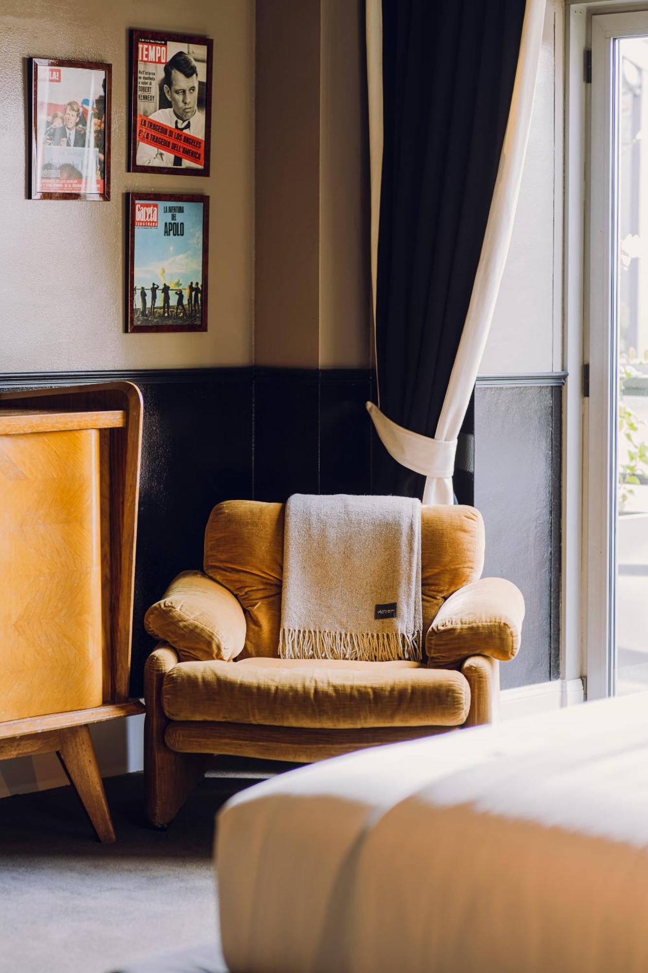 Hotel Aethos Milano Esterno foto